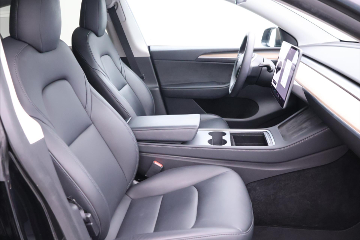 Tesla Model Y Long Range AWD 75kWh SoH 90%