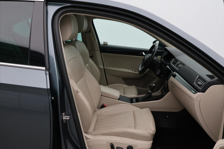 Škoda Superb 2,0 TDI 140kW DSG 4x4 CZ L&K