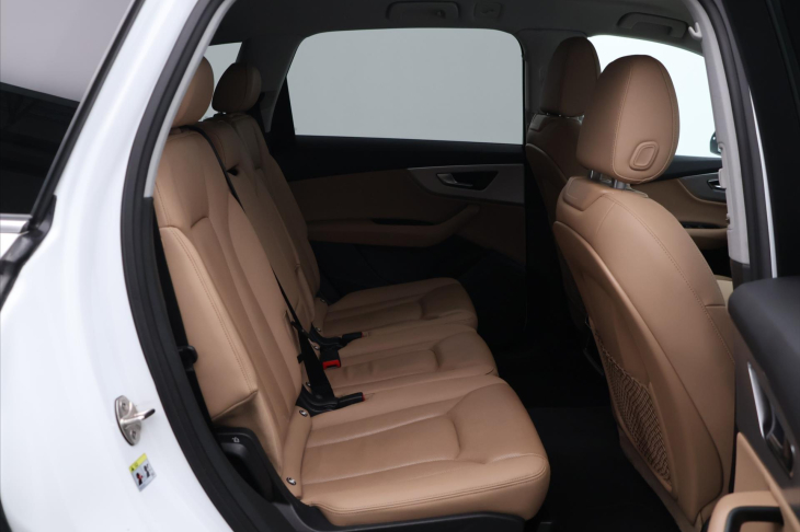 Audi Q7 3,0 TDI 210kW Qattro CZ DPH