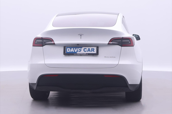 Tesla Model Y Long Range AWD DPH 1.Maj.