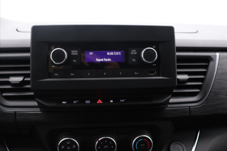 Renault Trafic 2,0 dci 110kW CZ DPH 9 Míst Aut