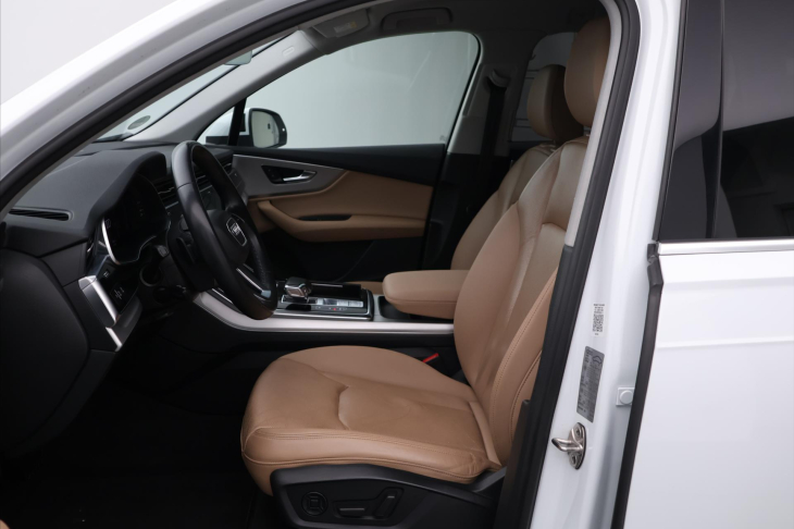 Audi Q7 3,0 TDI 210kW Qattro CZ DPH