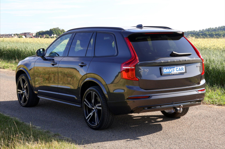 Volvo XC90 2,0 B5 AWD Ultimate Dark 7-Míst