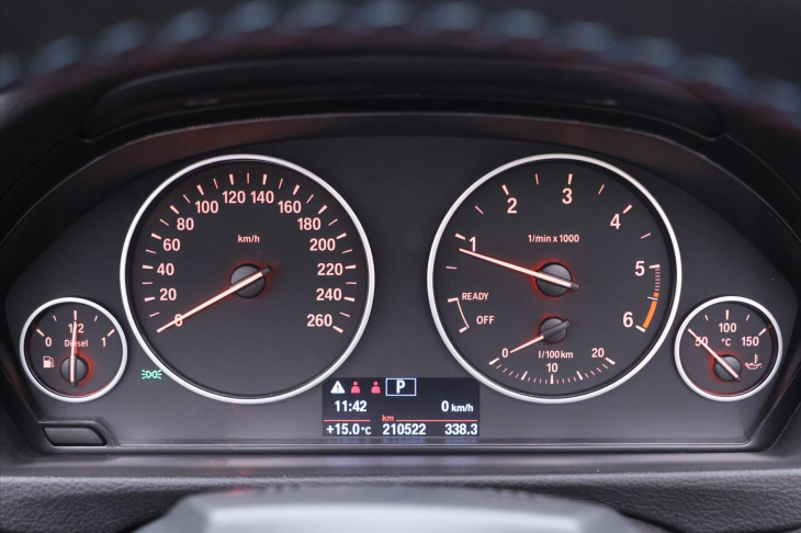 BMW Řada 4 2,0 135 kW Modern Line Cabrio