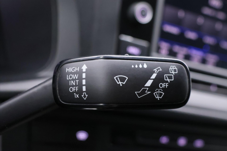 Volkswagen Transporter 2,0 TDI 110kW 9-Míst CZ DPH