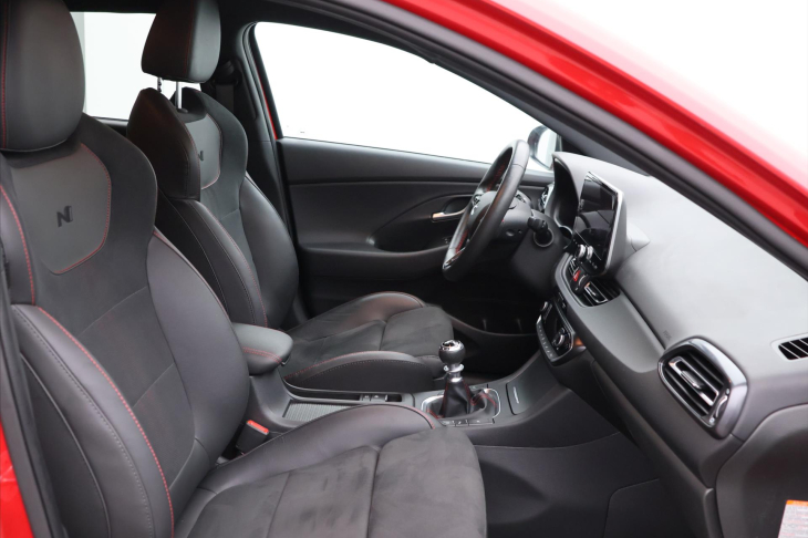 Hyundai i30 1,5 T-GDI 117kW N-Line Premium CZ