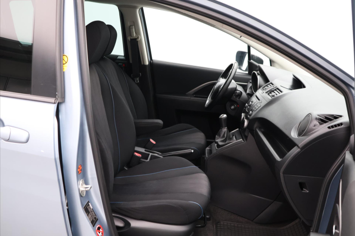 Mazda 5 2,0 i 110kW Center-Line Xenon