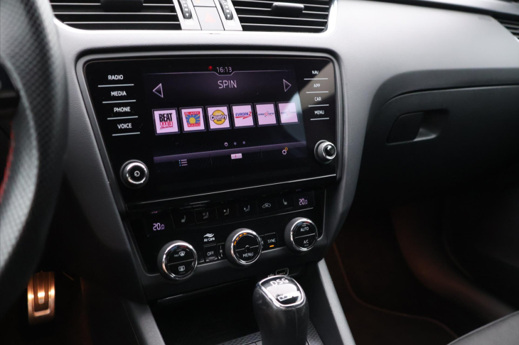 Škoda Octavia 2,0 TDI 135kW CZ Challenge DSG