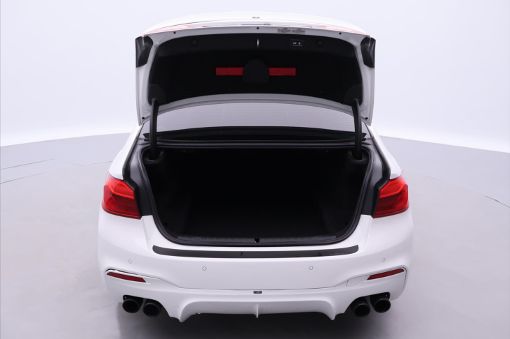 BMW Řada 5 3,0 540i xDrive Schnitzer DPH CZ