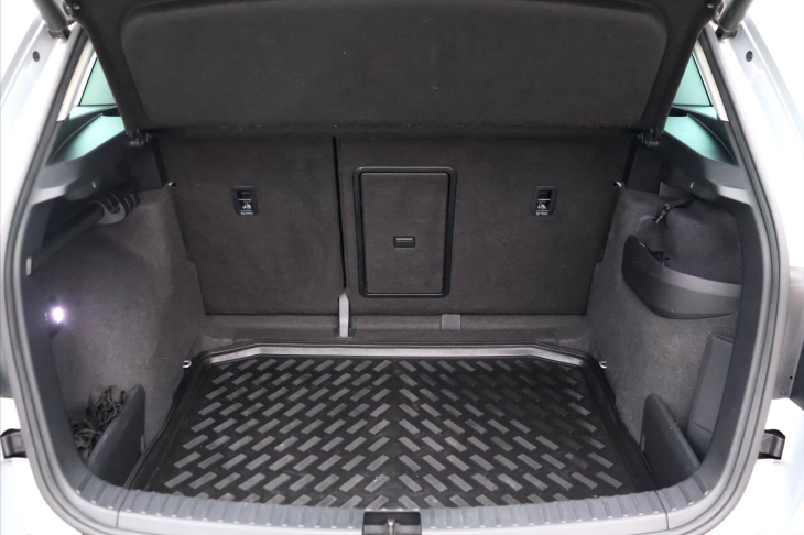 Škoda Karoq 1,6 TDI DSG Style Sport Navi