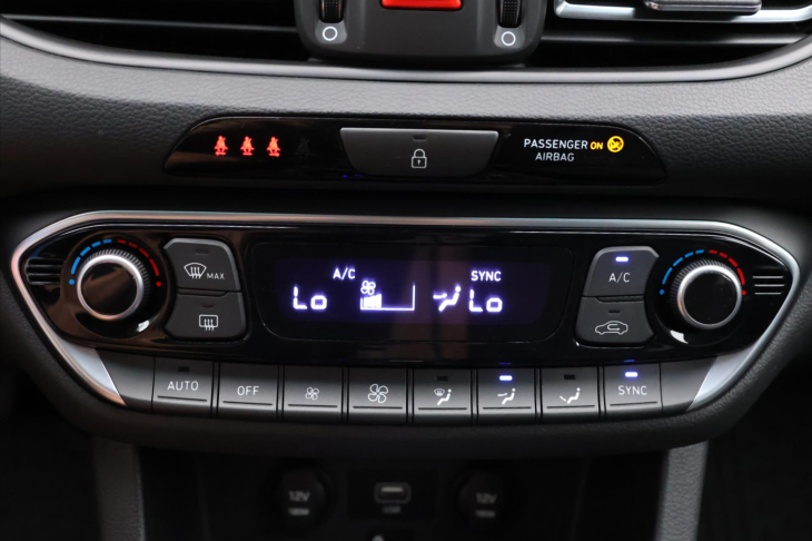 Hyundai i30 1.0 T-GDI 88kW Style DCT DPH CZ