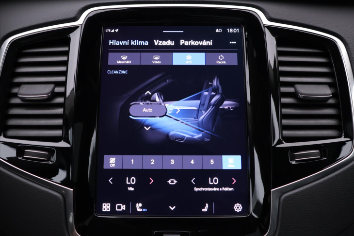 Volvo XC90 2,0 B5 AWD Ultimate Dark 7-Míst