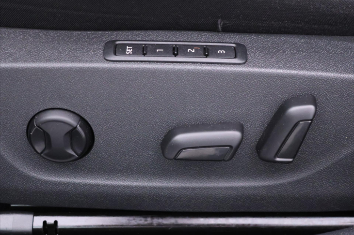 Škoda Octavia 2,0 TDI 110kW DSG Style LED