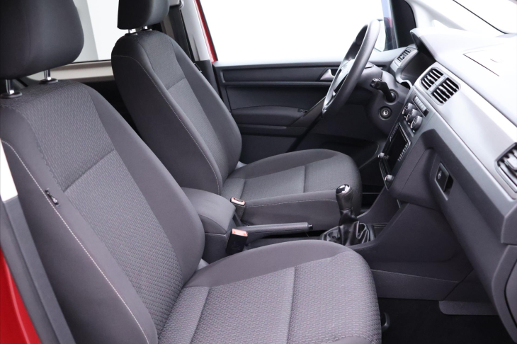 Volkswagen Caddy 2,0 TDI Aut.klima Tažné