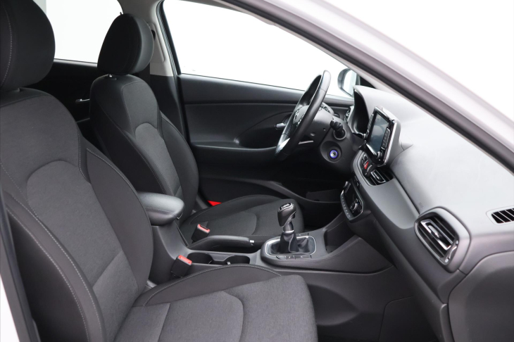 Hyundai i30 1,6 CRDi 85kW Style CZ DPH