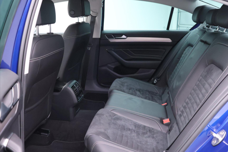 Volkswagen Passat 2.0 TSI 140kW R-Line CZ LED
