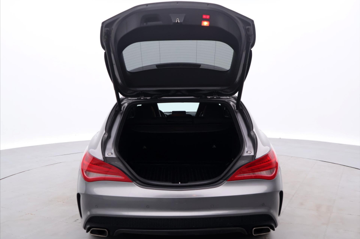 Mercedes-Benz CLA 1,6 200 115kW SB AMG Line