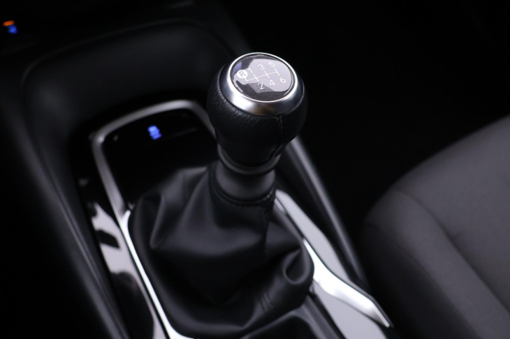 Toyota Corolla 1,6 i 97 kW CZ 45'521 Km