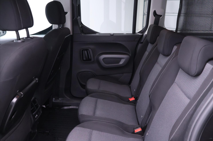 Toyota ProAce City Verso 1,2 T 96kW Aut. 1.Maj CZ Long