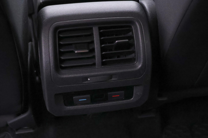 Volkswagen Touran 1,6 TDI 85kW CZ Comfortline