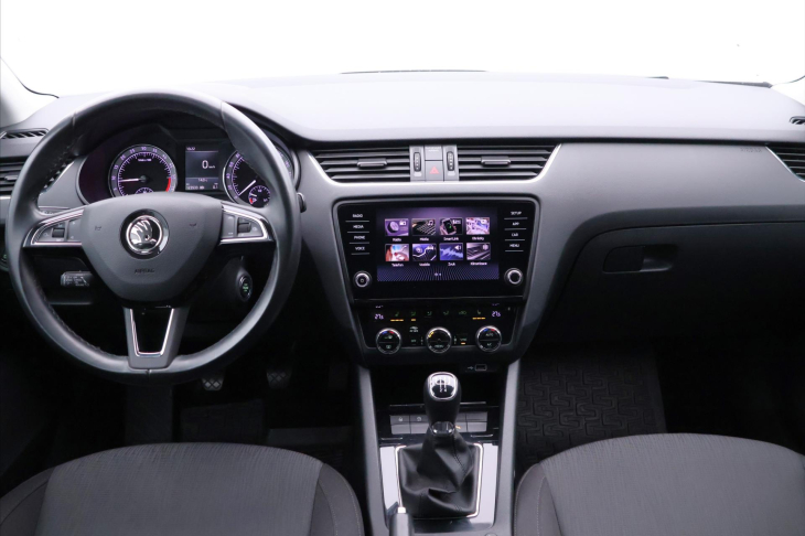 Škoda Octavia 1,6 TDI 85kW Style LED Kessy