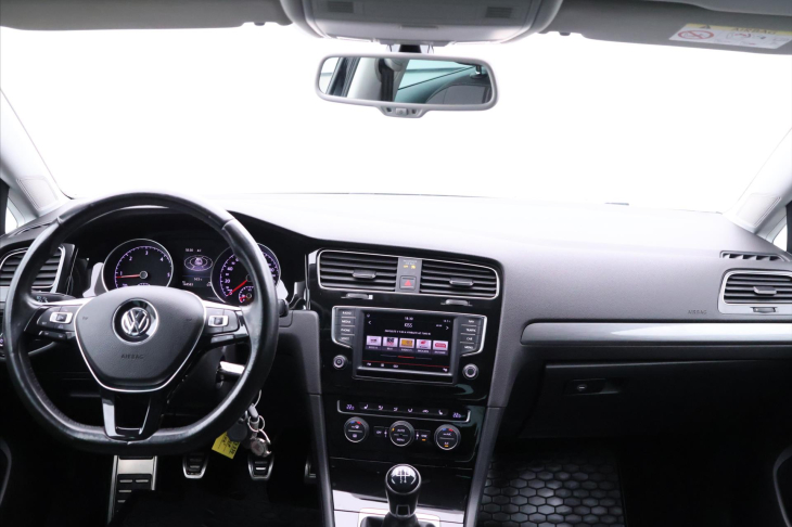 Volkswagen Golf 1,6 TDi 81kW Allstar Navi