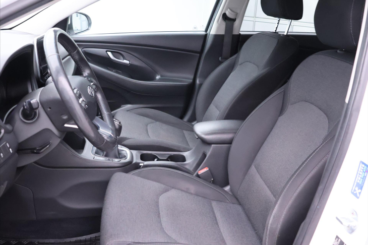 Hyundai i30 1,5 T-GDI 117 kW Family Smart Tažné
