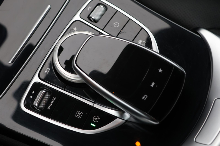 Mercedes-Benz GLC 2,1 250d 150 kw 4MATIC CZ AMG