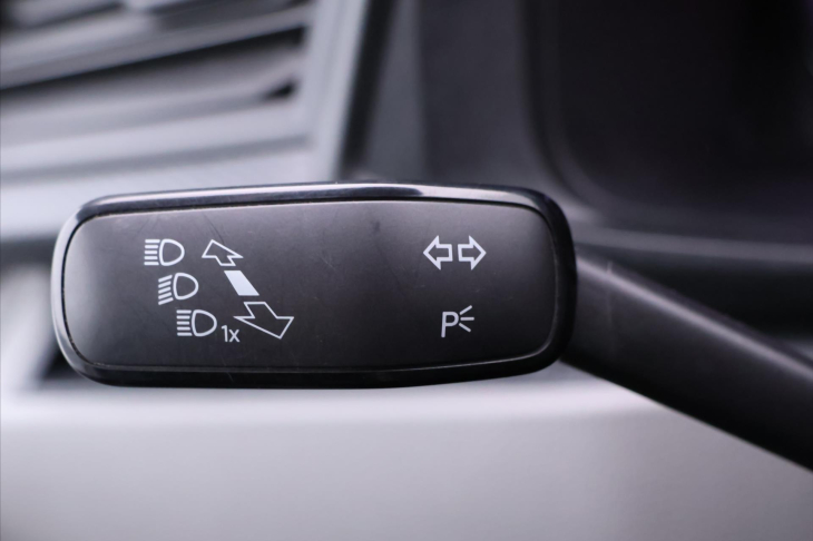 Volkswagen Transporter 2,0 TDI Klimatizace DPH