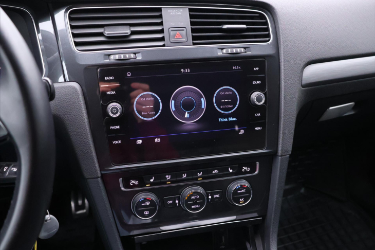 Volkswagen Golf 1,4 TSI 92kW CZ Highline LED