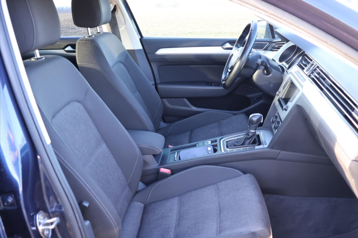 Volkswagen Passat 1,4 TSI 110kW DSG Comfort LED