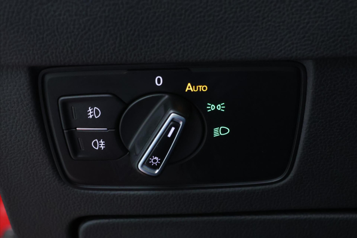 Volkswagen Passat 2,0 TDI DSG Business Panorama