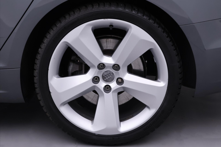 Audi A5 3.0 TDI 210kW quattro DPH CZ