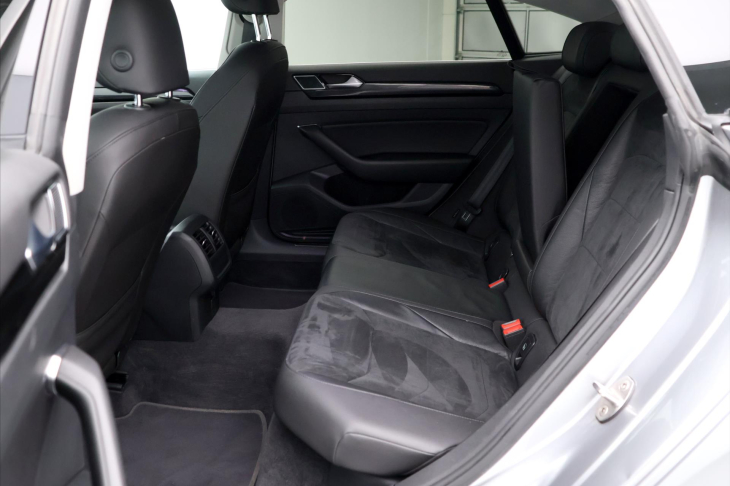 Volkswagen Arteon 2,0 TDI 140kW DSG Elegance CZ