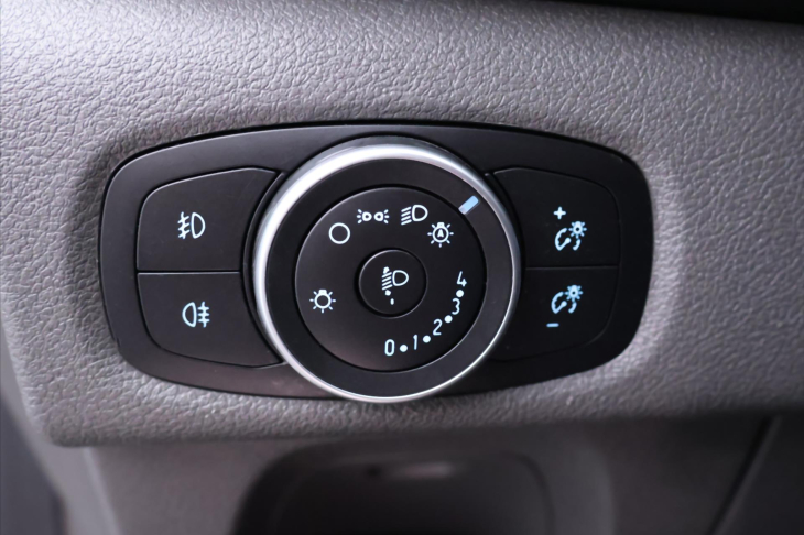 Ford Tourneo Custom 2,0 TDCi 136kW Aut. 8-Míst