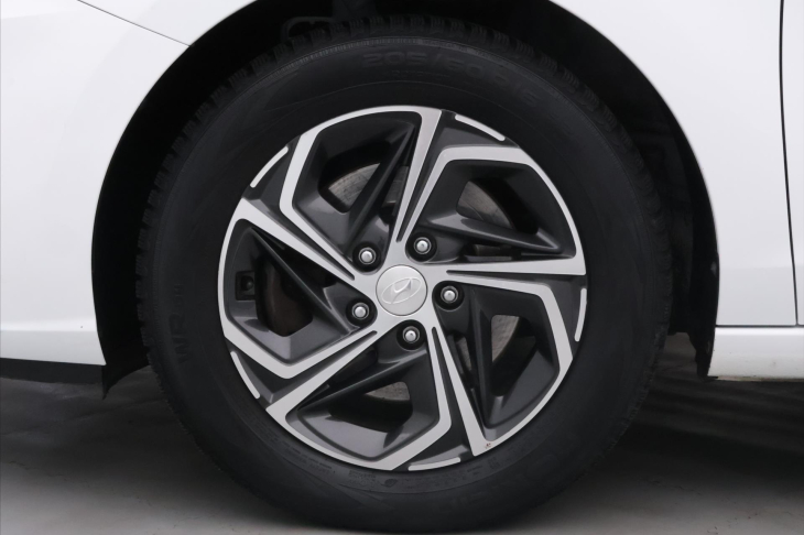 Hyundai i30 1,6 CRDi 85kW Smart LED CZ