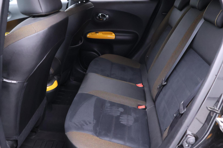 Nissan Juke 1,6 i N-Connecta 86kW CZ 1.Maj