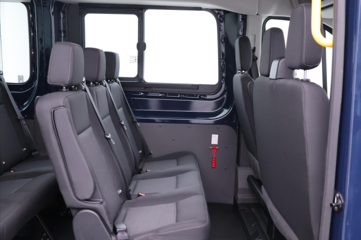 Ford Transit 2,0 TDCI 96kW L2 9-Míst CZ DPH