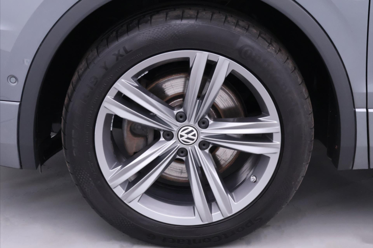 Volkswagen Tiguan Allspace 2,0 TDI DSG R-line 4M 1Maj DPH