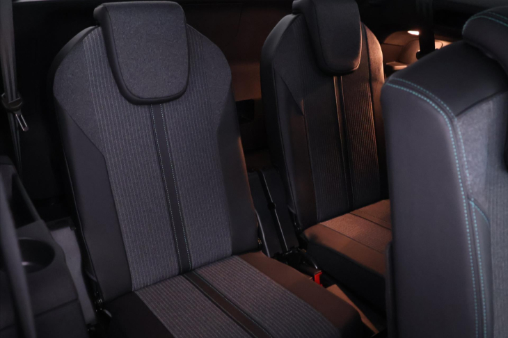 Peugeot 5008 1,5 HDI 96kW Allure 7-Míst DPH