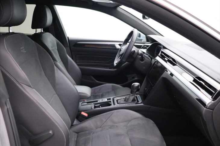 Volkswagen Arteon Shooting Brake 2,0 TDI R-line DSG CZ DPH