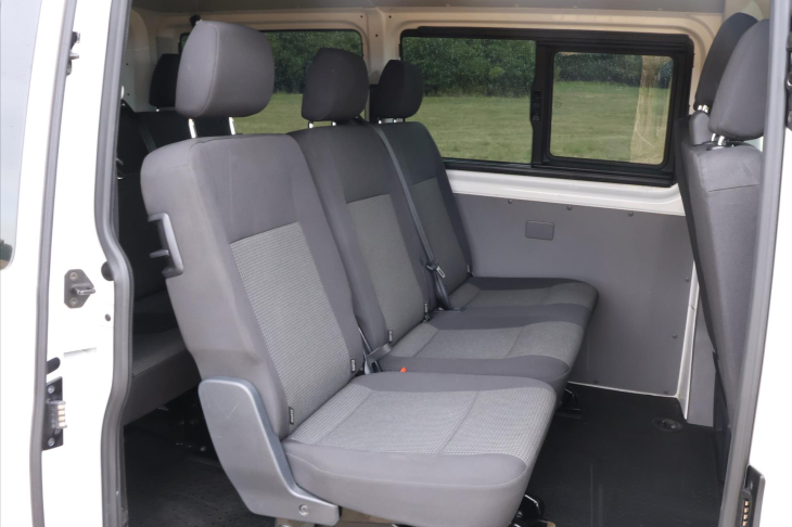 Volkswagen Transporter 2,0 TDI 110kW DSG 9-Míst CZ DPH