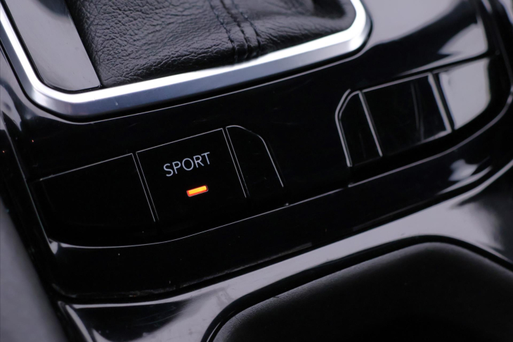 Jeep Compass 1,3 T-GDI Aut. Limited DPH 1.Maj