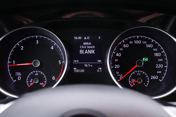Volkswagen Touran 1,6 TDI 85kW DSG Navi Tažné