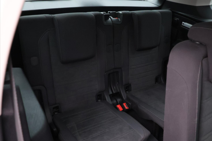 Volkswagen Touran 1,5 TSI EVO 110kW HighLline