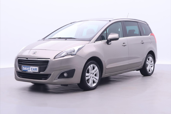 Peugeot 5008 1,6 HDI 120k CZ Allure 7-Míst