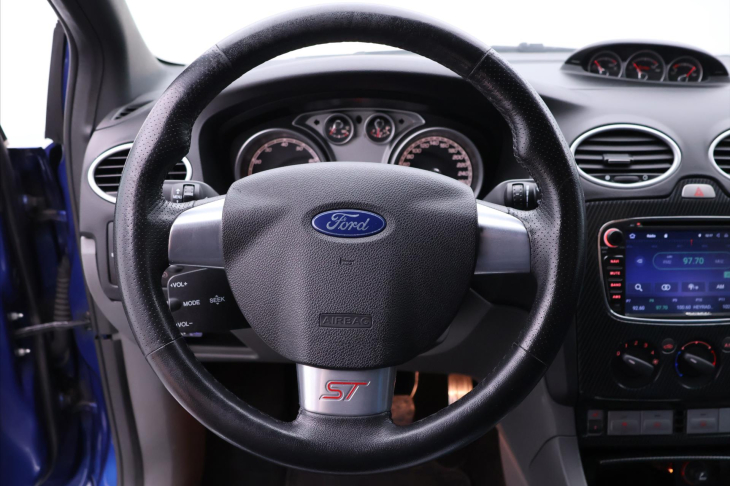 Ford Focus 2,5 T 166kW Klima Recaro ST