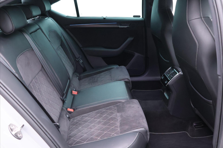 Škoda Superb 2,0 TSI 140kW DSG CZ Sportline