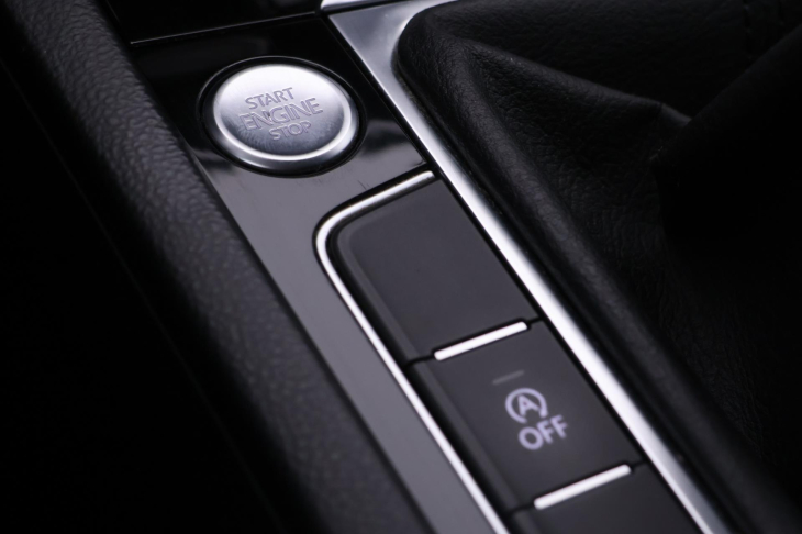 Volkswagen Passat 2,0 TDI 110kW Highline LED CZ