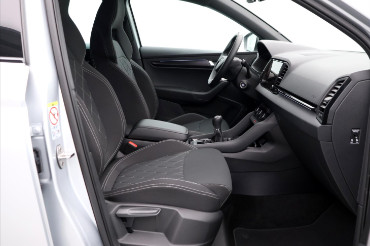 Škoda Karoq 1,5 TSI 110kW Sportline CZ Tažné